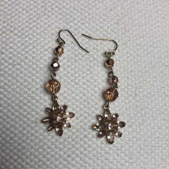 4/$20.00  Floral Linear Earing - Picture 1 of 1